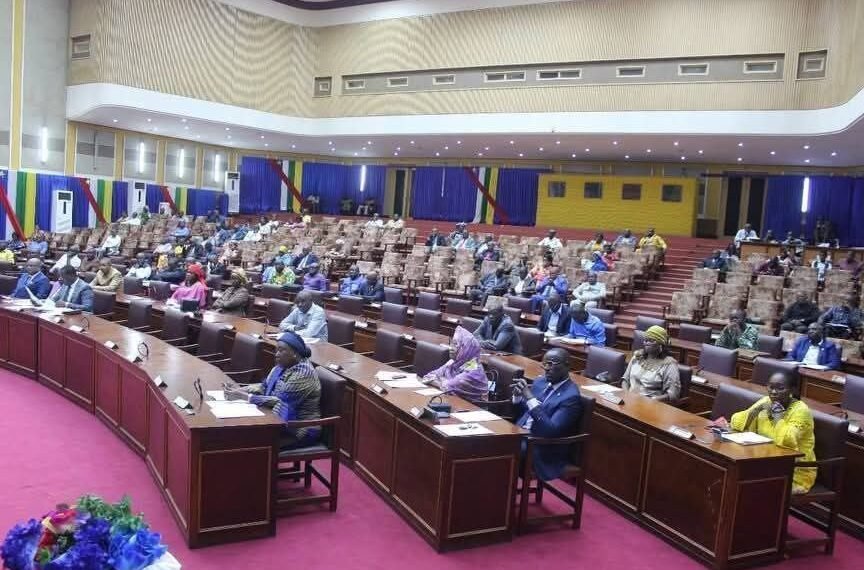 RCA : l’assemblée nationale adopte après amendements la nouvelle loi sur la liberté de la presse et de la communication