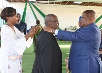 Le Président Touadéra rend hommage au représentant de la CEEAC en fin de mission