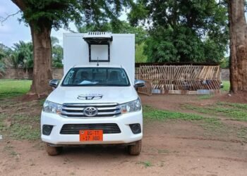 Le ministre Hassane Bouba remet un nouveau véhicule frigorifique à ANDE afin de renforcer la qualité des denrées animales en RCA