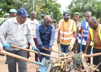 Le président Touadera galvanise la population du 7ème arrondissement pour l&rsquo;opération Kwa Ti Kodro à Bangui