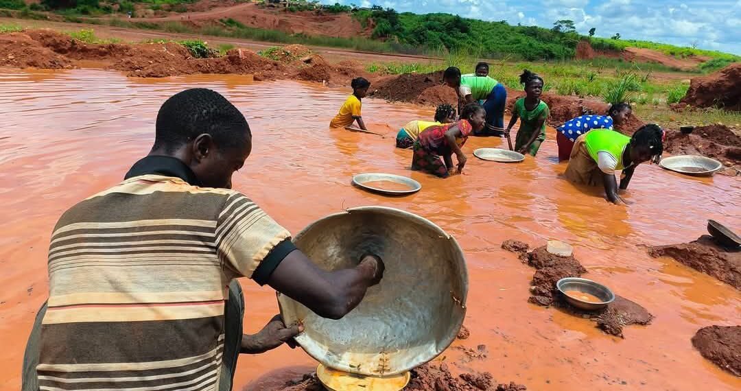 RCA : écroulement de terre dans un chantier minier à Sosso NakomboPar Jérémie Walanda