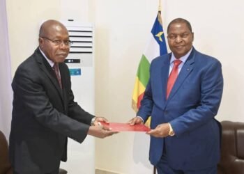 RCA : le Président Touadera reçoit en audience l’ambassadeur de l’Angola