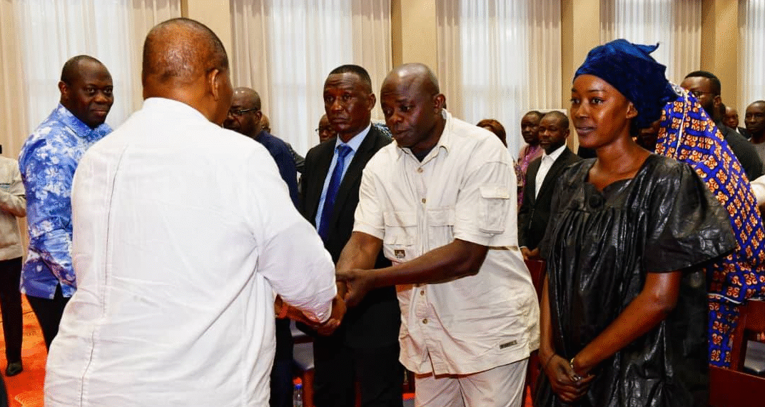 Le président Faustin Archange Touadéra rencontre les familles des victimes du drame du Lycée Barthélémy Boganda pour leur exprimer sa solidarité