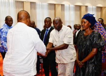 Le président Faustin Archange Touadéra rencontre les familles des victimes du drame du Lycée Barthélémy Boganda pour leur exprimer sa solidarité