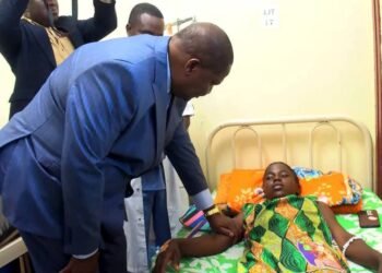 Le Président Touadéra assistent les victimes de la tragédie du lycée Barthélemy Boganda