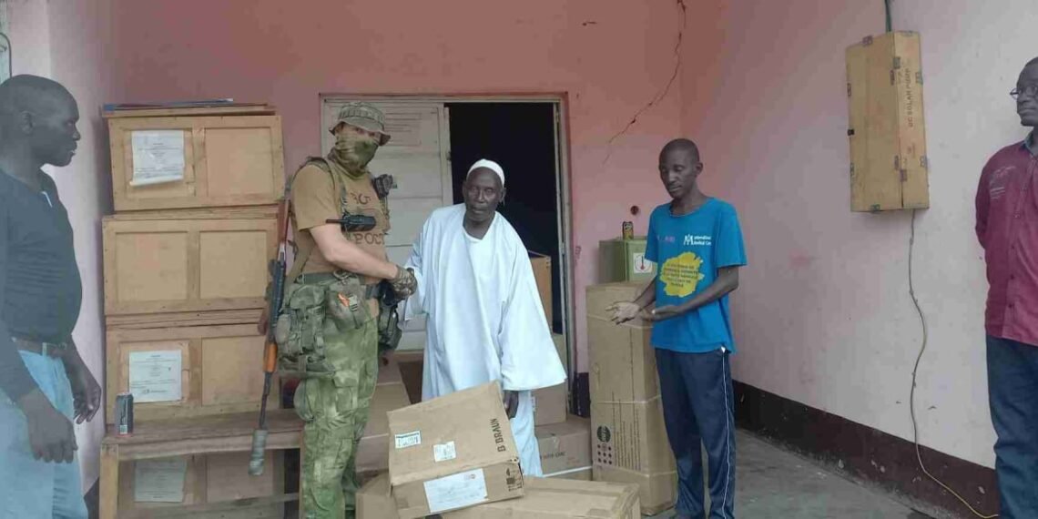 RCA : Les instructeurs militaires russes fournissent des médicaments à l&rsquo;hôpital de Birao dans la Vakaga