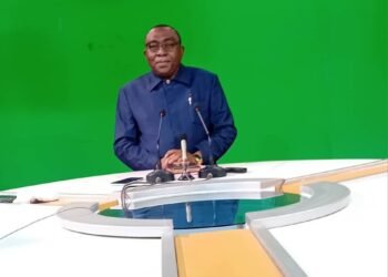 RCA : Le porte-parole du gouvernement salue Anicet Georges Dologuélé qui a renoncé à sa nationalité française