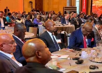 Le ministre Hervé Ndoba, moteur des discussions sur la régulation des ressources extractives en zone CEMAC lors des Assemblées annuelles du Groupe Banque mondiale-FMI