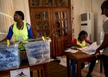 RCA : à quelques semaines de la présidentielle, les dés semblent jetés en faveur du Président Touadera