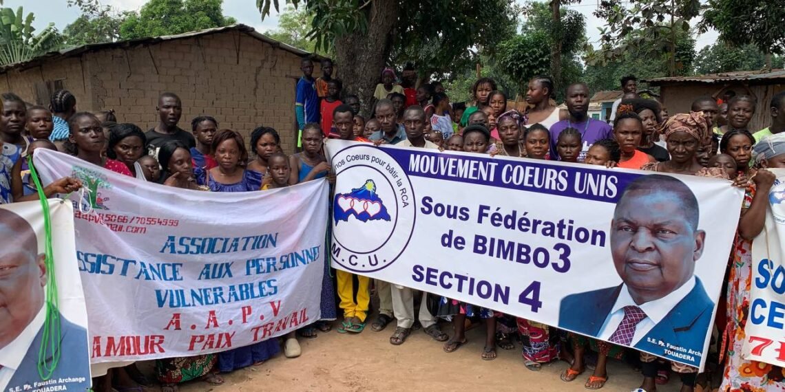 RCA : 2 nouveaux forages offerts par le Président Touadera à la population de Bimbo 3
