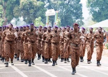 Bangui : Les douaniers de la CEMAC renforcent leurs rangs après une formation militaire d’un mois 