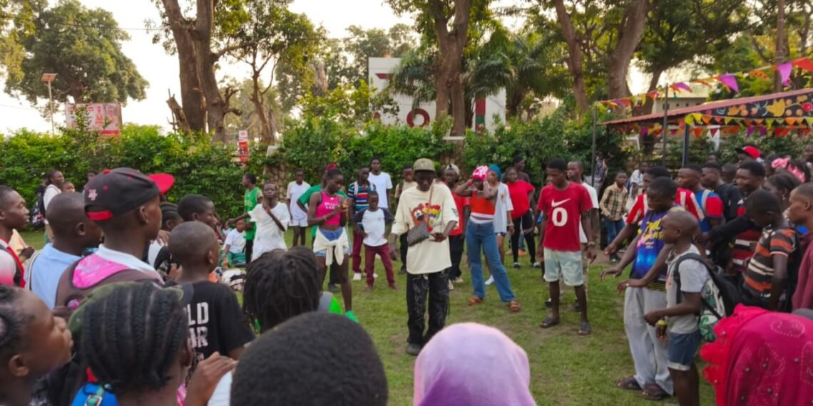 Une journée inoubliable pour les enfants de Bangui à la maison russe qui célèbre la journée mondiale de l&rsquo;enfant