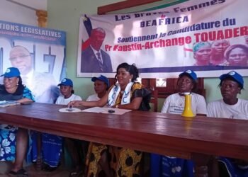 L&rsquo;Association des Braves Femmes de Beafrika appelle les Centrafricains à voter massivement pour le candidat Touadéra le 28 décembre