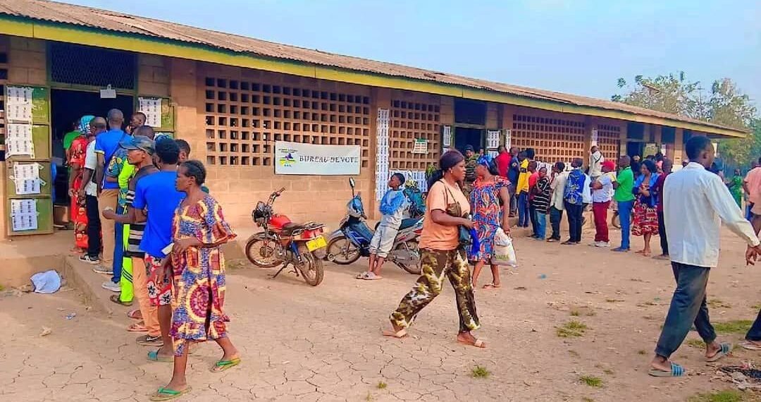 Centrafrique : Les opérations de vote démarrent dans le calme à travers plusieurs villes de province du pays.