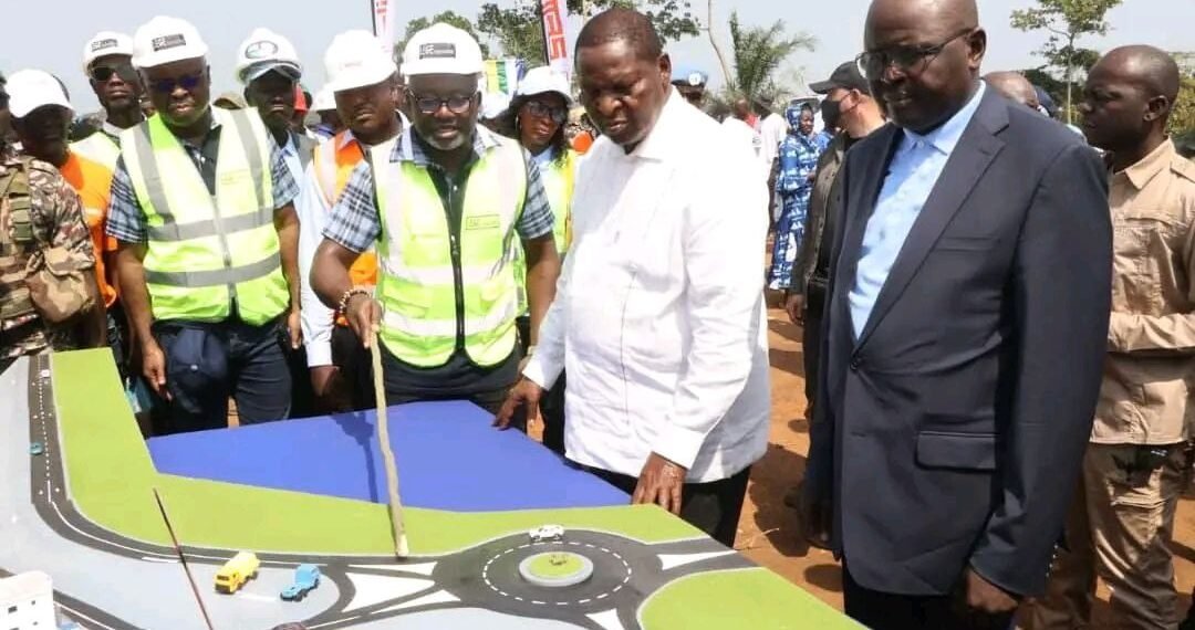 Pose de la première pierre du nouveau port fluvial de Mongoumba par le Président Touadéra