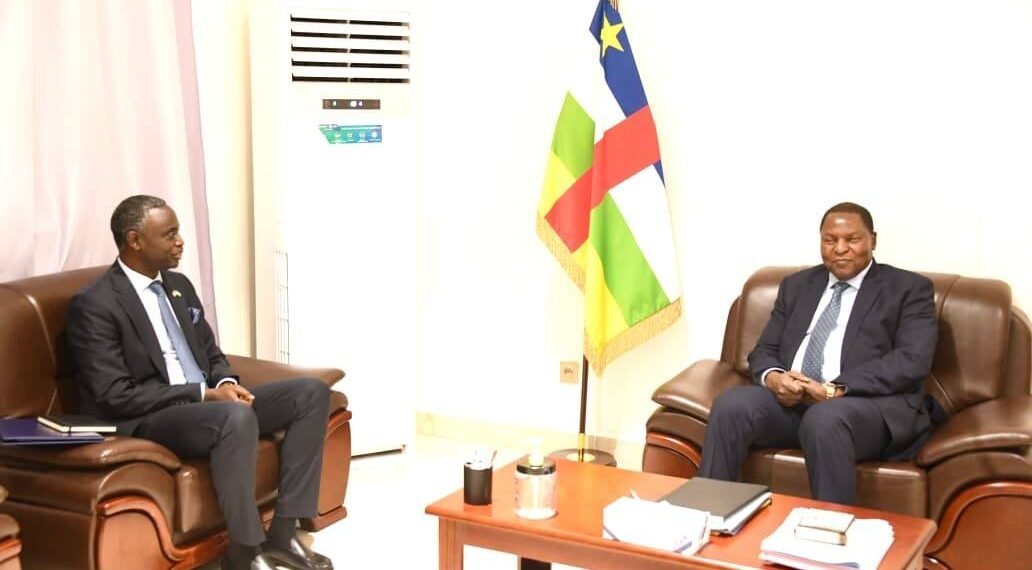 RCA : Le président gabonais félicite la réélection du président Faustin Archange Touadera pour son septennat