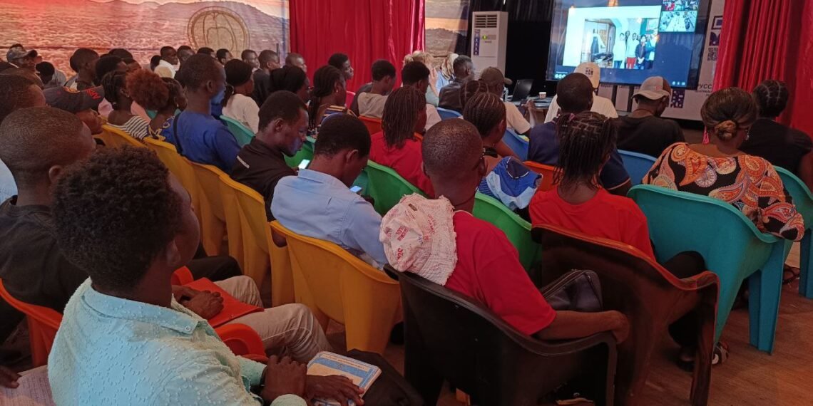 Échange dynamique entre jeunes russes et Centrafricains à la maison Russe de BanguiÀ l’occasion de la journée des étudiants