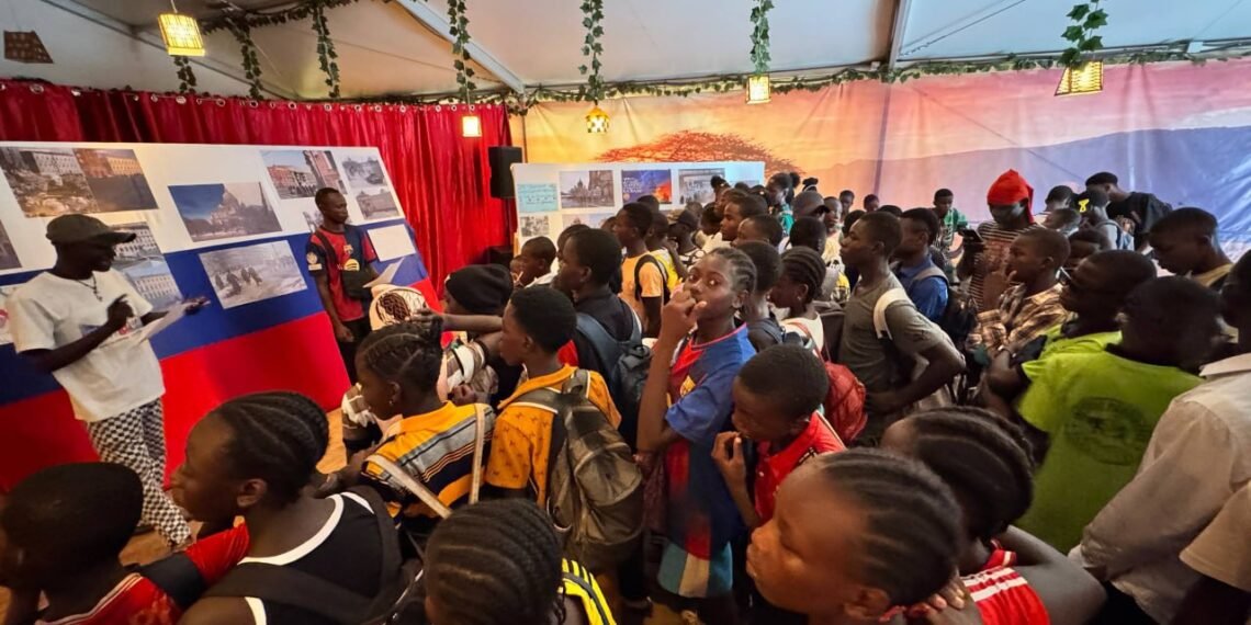 RCA : une exposition photographique pour commémorer la Journée de la Levée du Siège de Leningrad