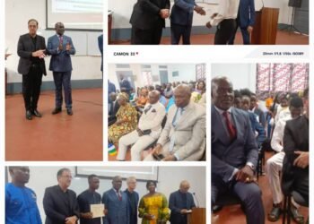 Le ministre d&rsquo;État à l&rsquo;éducation nationale Aurélien Simplice Zingas encourage l’excellence en milieu scolaire