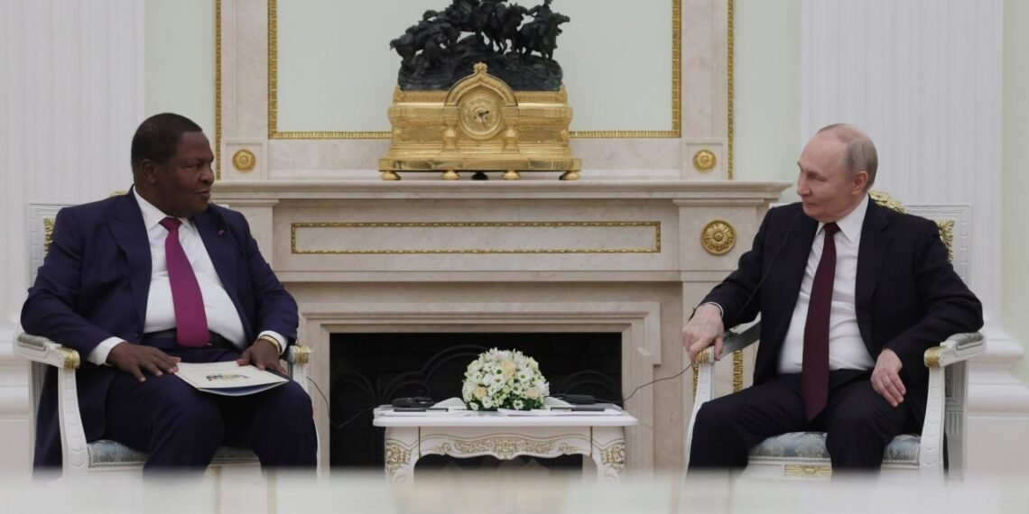 RCA : rencontre fructueuse entre les Présidents Touadera et Poutine à Moscou