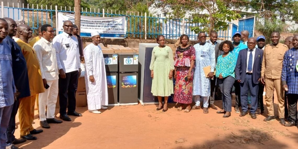 RCA: La FAO dote le Ministère de l’Élevage et de la Santé Animale d’équipements modernes.