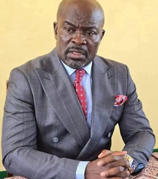 Le gouvernement apaise les tensions et appelle à la reprise des cours à Dékoa