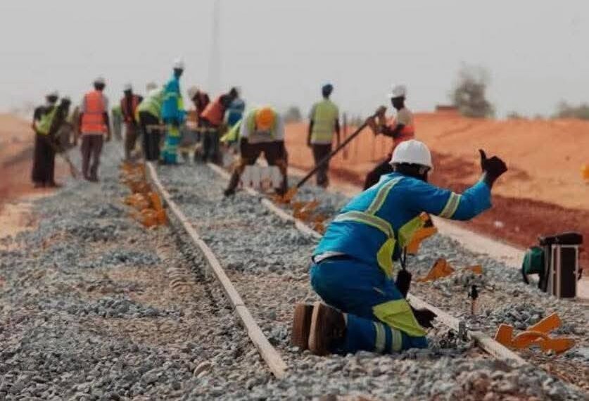 La construction du chemin de fer Bangui-Kribi progresse sous l’égide du Président Touadéra