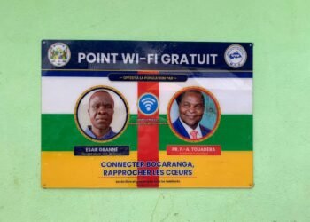 Le président Faustin-Archange Touadéra a inauguré le tout premier point d&rsquo;accès public gratuit à Internet à Bocaranga