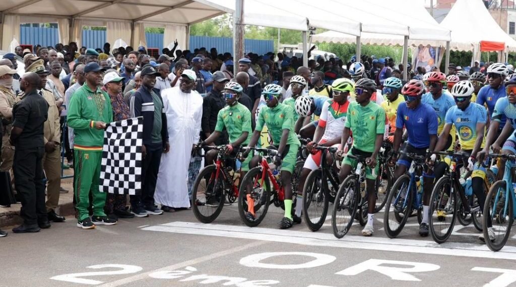« Pédaler pour la paix et l’unité » : Bamako accueille le grand prix cycliste ORTM