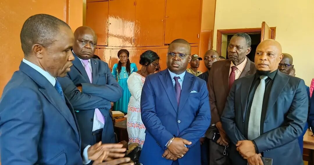 RCA : le nouveau Ministre d&rsquo;État chargé de la Communication et des Médias visite la Radio Centrafrique et l&rsquo;ACAP