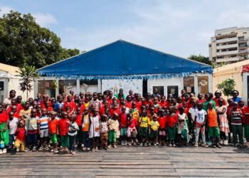 RCA : 124 enfants de l&rsquo;écodim de l’église du quartier des 92 logements visitent le Centre Culturel Russe de Bangui