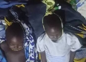 Bangui : deux enfants jumeaux meurent après une automédication, leur grand-mère placée en garde à vue