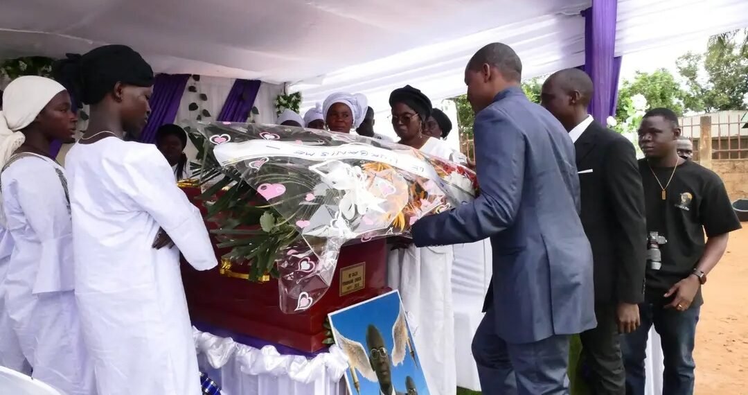 Le ministre de l’urbanisme Hassane Bouba rend un hommage émouvant à son collaborateur Fernand Cheik He