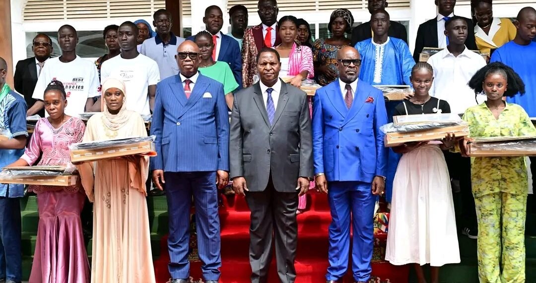 Baccalauréat 2026 :  les 14 Majors récompensés pour leur excellence par le Président TOUADÉRA