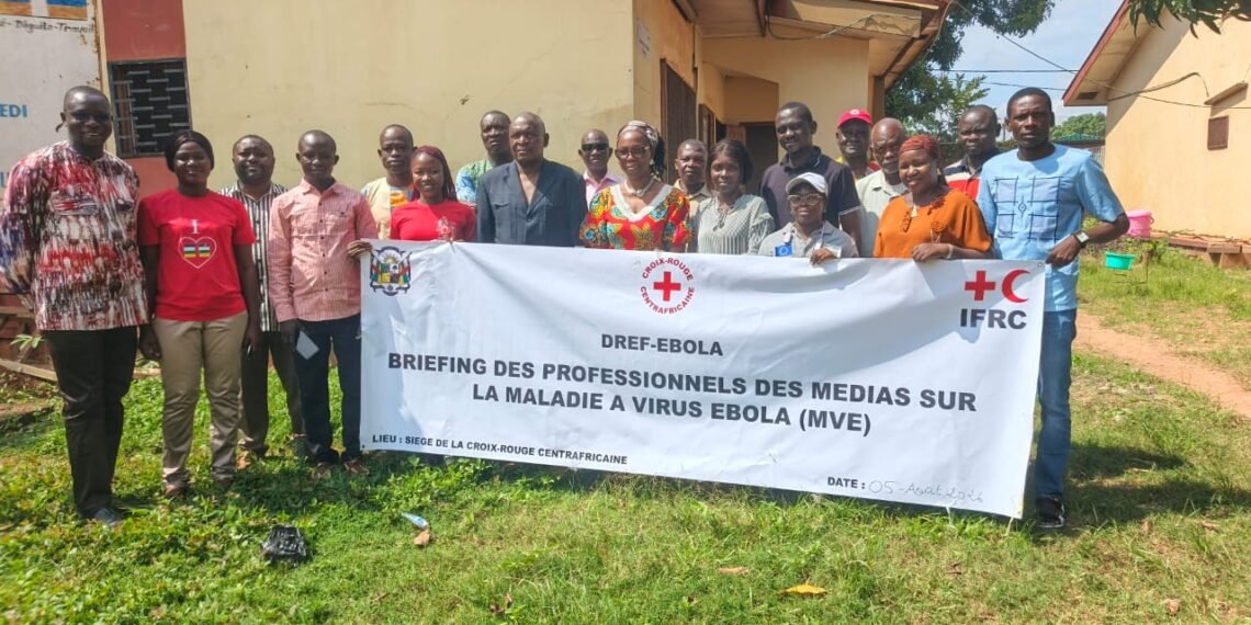 La Croix-Rouge Centrafricaine informe les professionnels des médias sur la maladie à virus Ebola