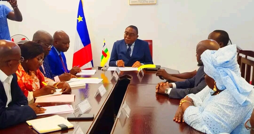 Bangui: le gouvernement renforce le contrôle des importations du sucre