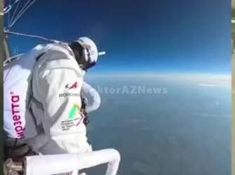 Record du monde : Sergey Boytcov réussit un saut depuis la stratosphère en soutien au Festival international de la jeunesse