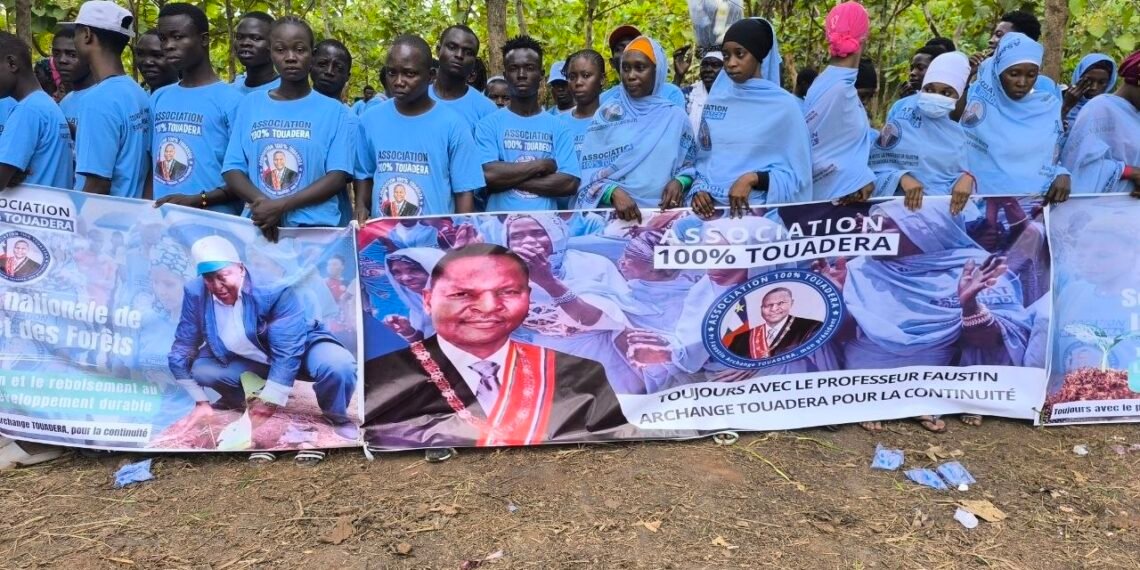 Centrafrique : lors de la Semaine nationale de l’arbre, l’association 100 % Touadéra réaffirme son soutien à la vision du Président Touadéra