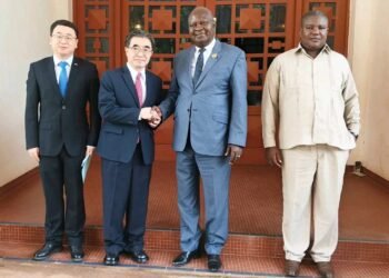 Centrafrique : l&rsquo;ambassadeur de Chine en fin de mission échange avec le PAN