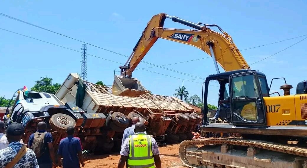 Accident mortel à Begoua : 6 morts suite au renversement d&rsquo;un camion